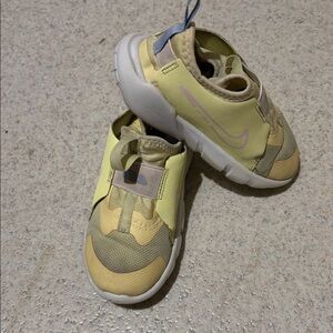 Nike Kids Yellow  Slip-On Sneakers